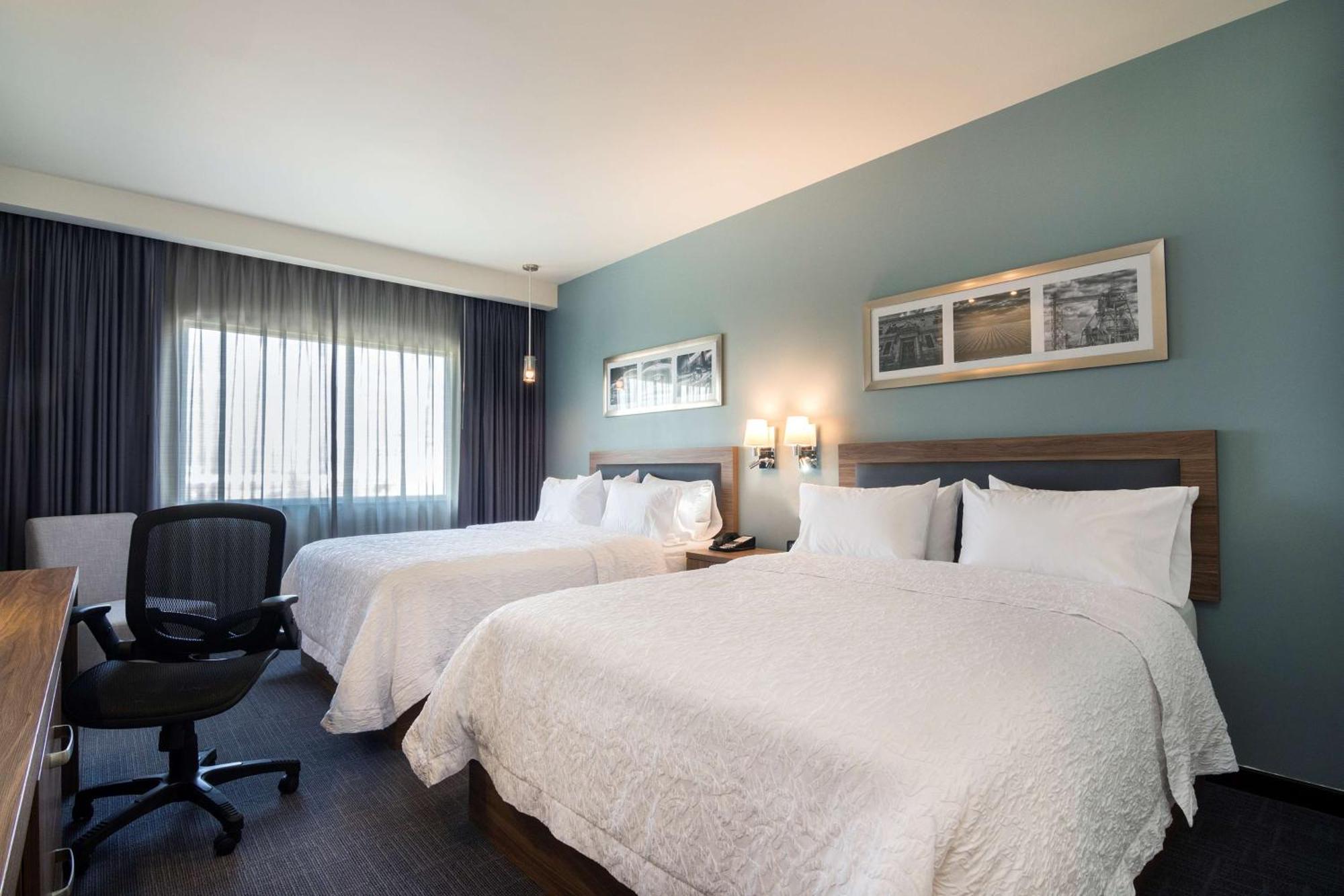 Hampton Inn & Suites By Hilton Salamanca Bajio Экстерьер фото