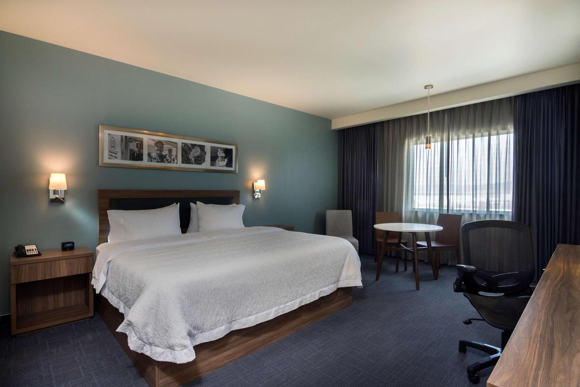 Hampton Inn & Suites By Hilton Salamanca Bajio Экстерьер фото